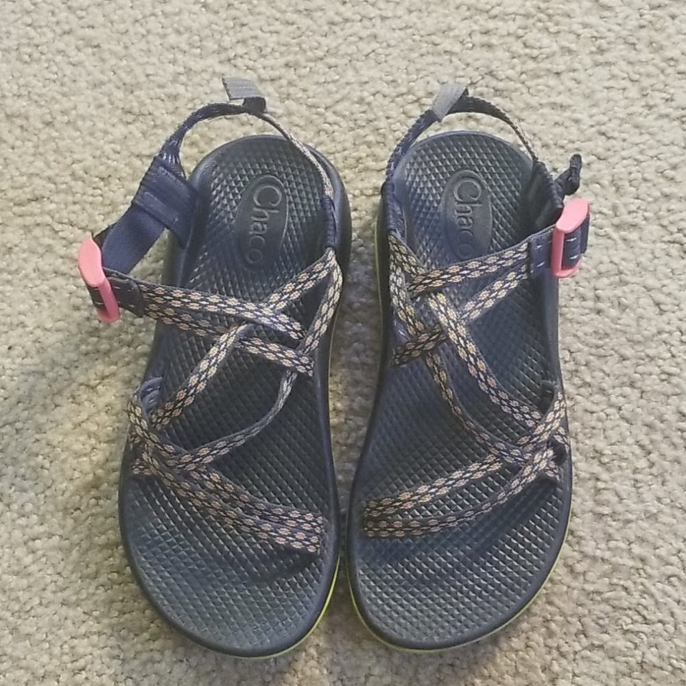 Girls' size 5 (women's size 7) chacos